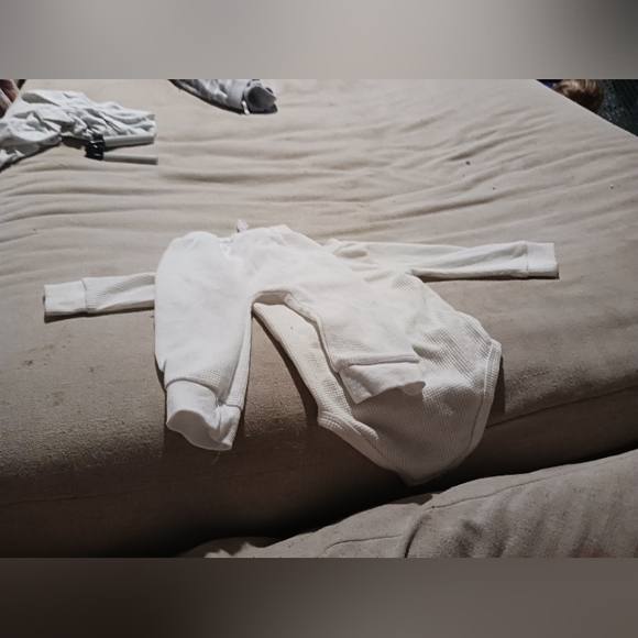 Cozy Ribbed Cream Long-Sleeve Baby Bodysuit & Pant Set – 3-6 Months - Picture 3 of 3